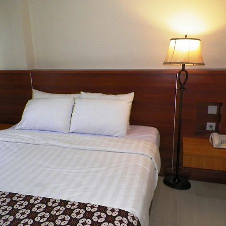 Maranatha Grand Hotel Jogjacarta Exterior foto