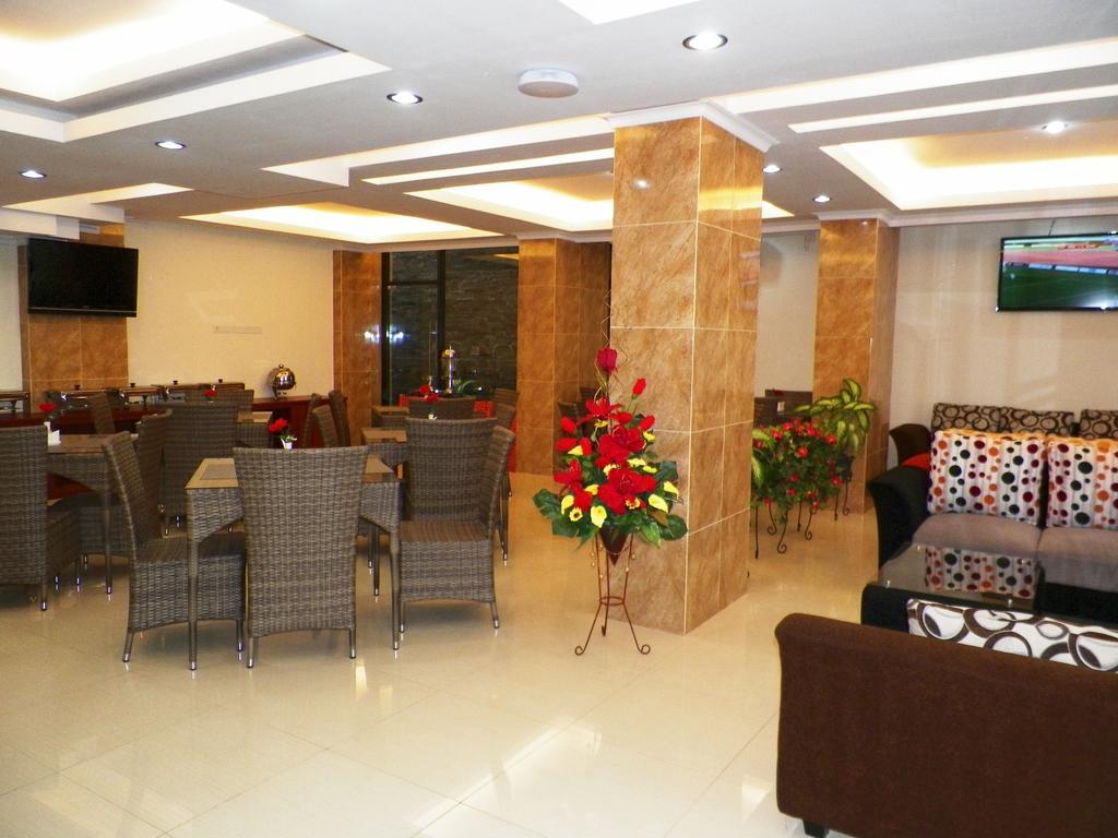 Maranatha Grand Hotel Jogjacarta Exterior foto