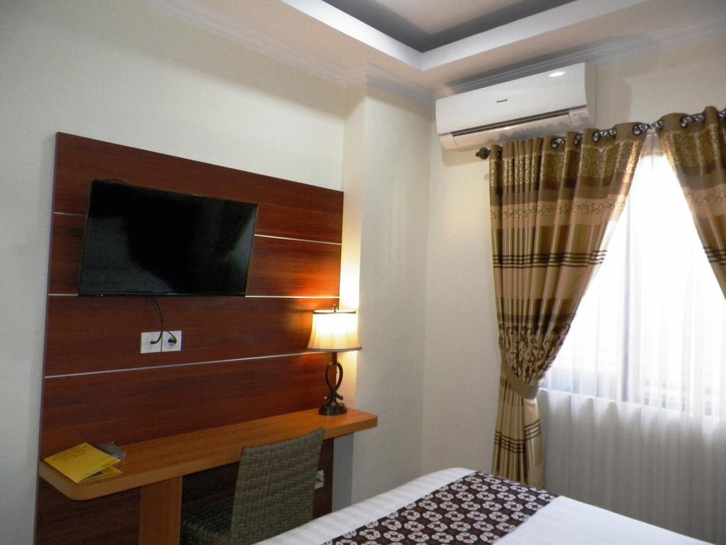 Maranatha Grand Hotel Jogjacarta Exterior foto